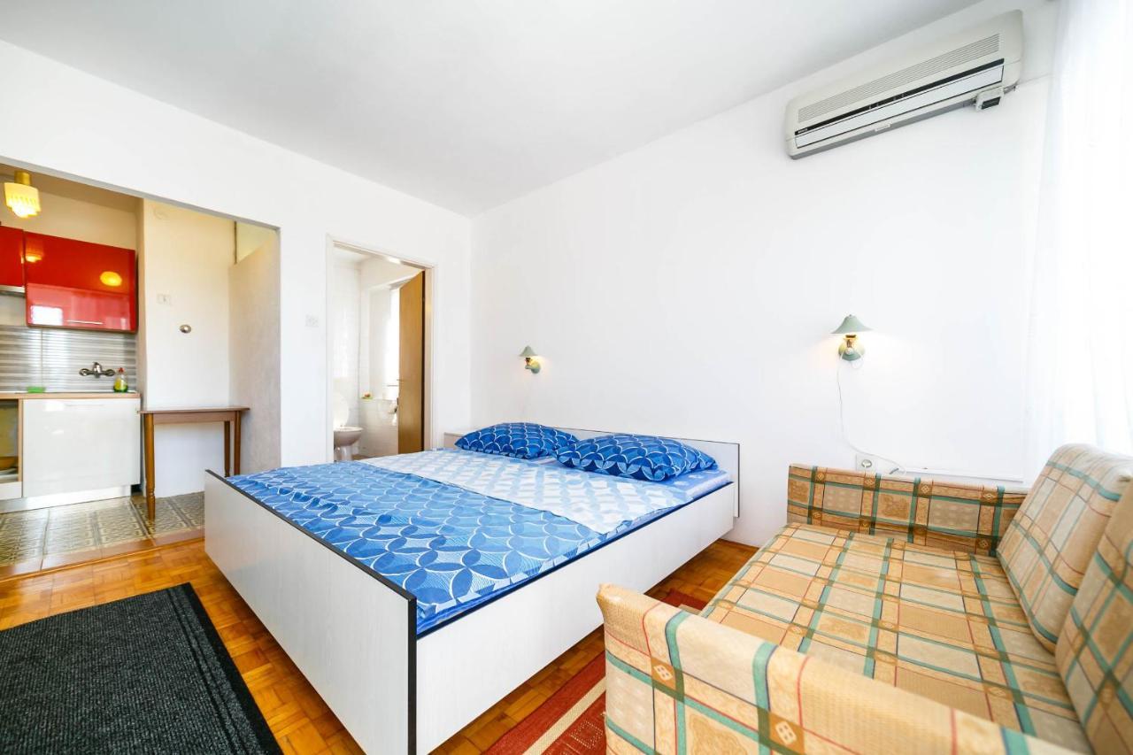 Guesthouse Ivković Krk Town Extérieur photo